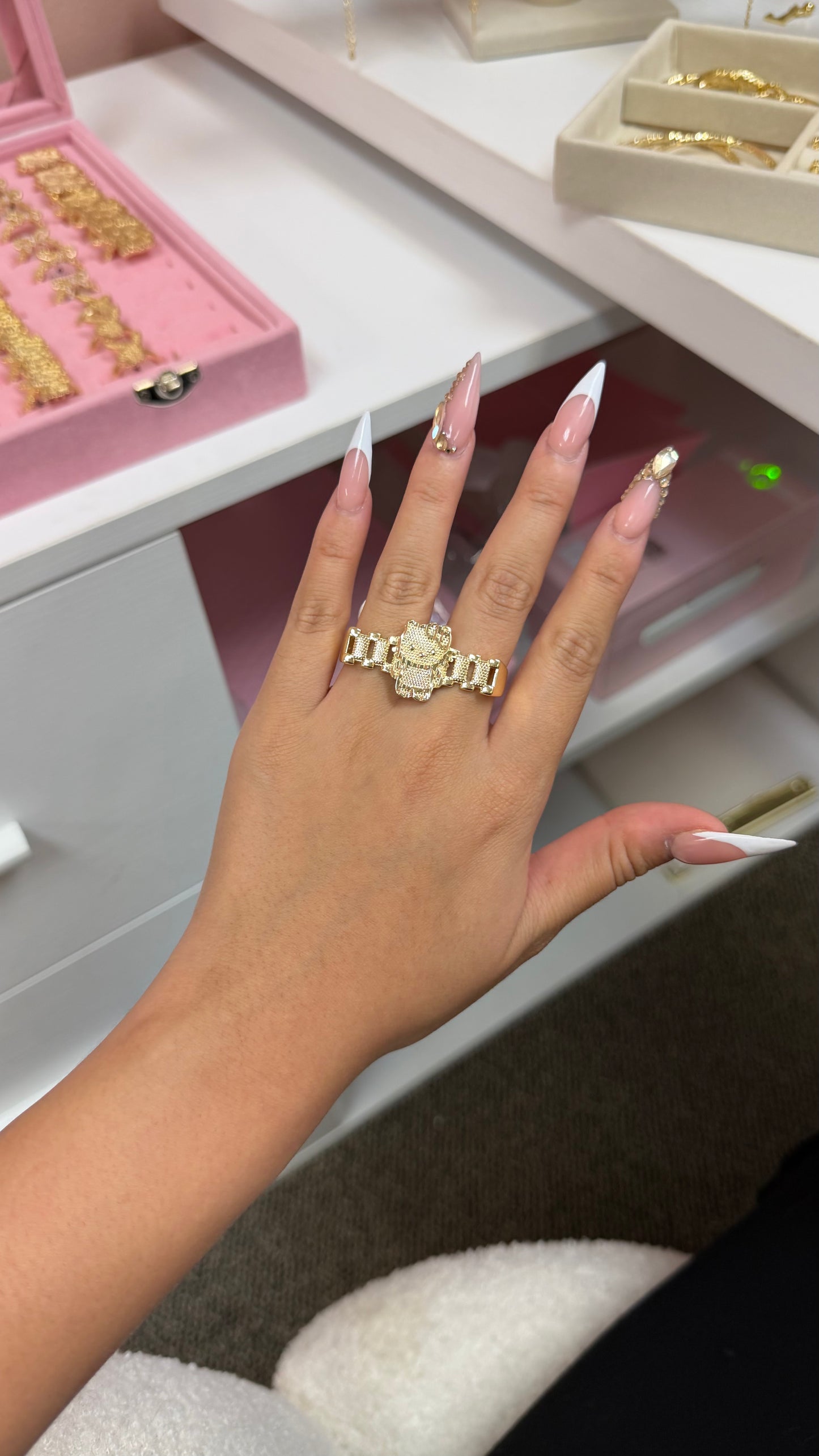 Double Finger HK Ring